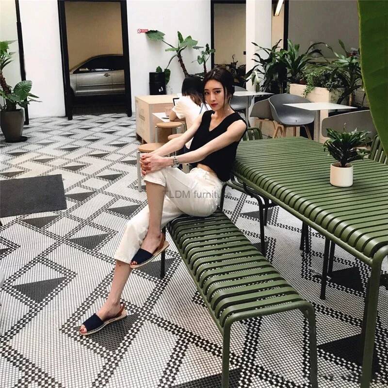 현대적인 미니멀리스트 레저 안뜰 야외 테이블 및 의자  - Outdoor Furniture Green 리뷰 및 가격